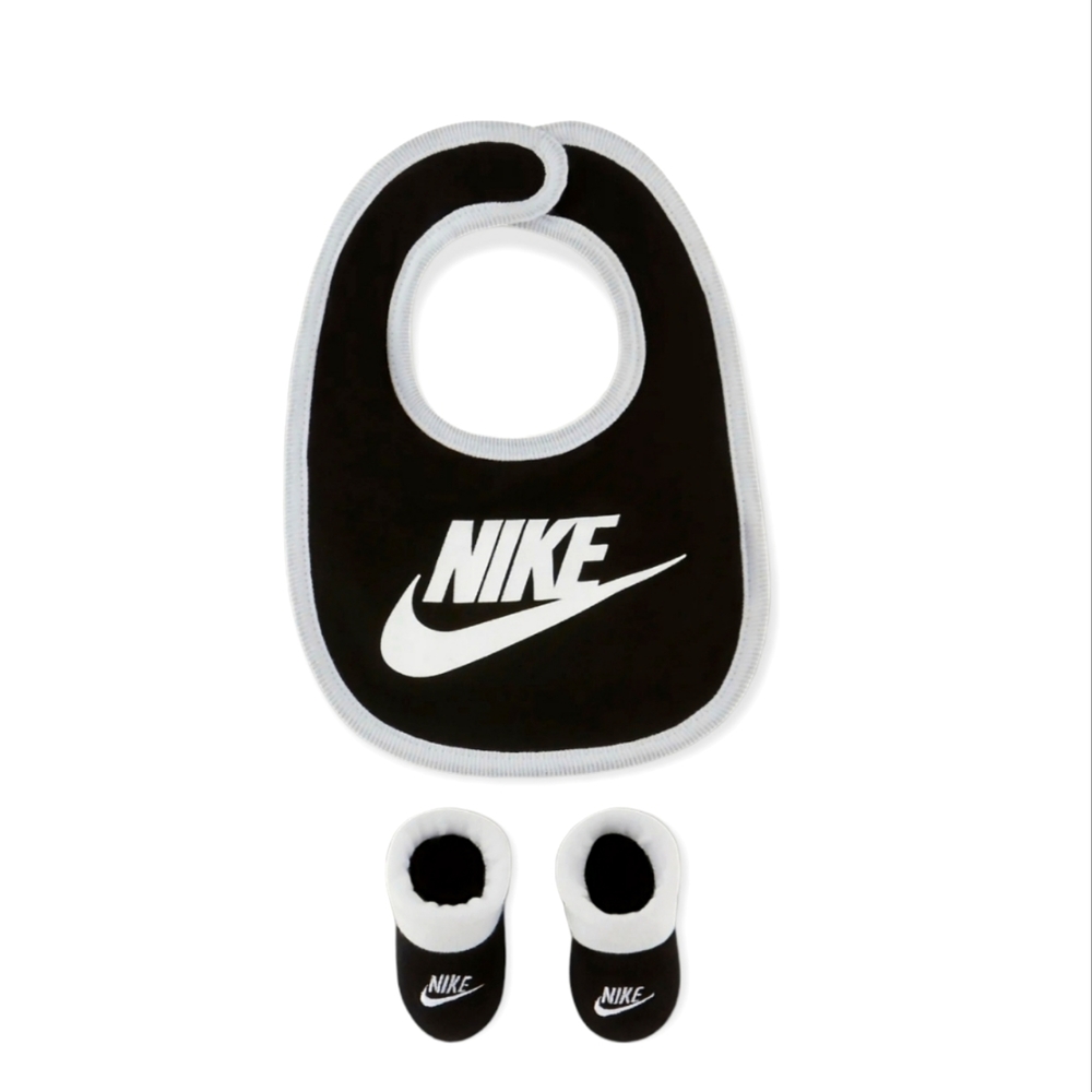 New! Nike 0-6 Month Baby Bib and Booties Shoes Set